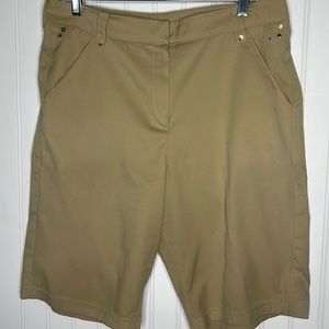 Tail Tech Bermuda Shorts Size 10